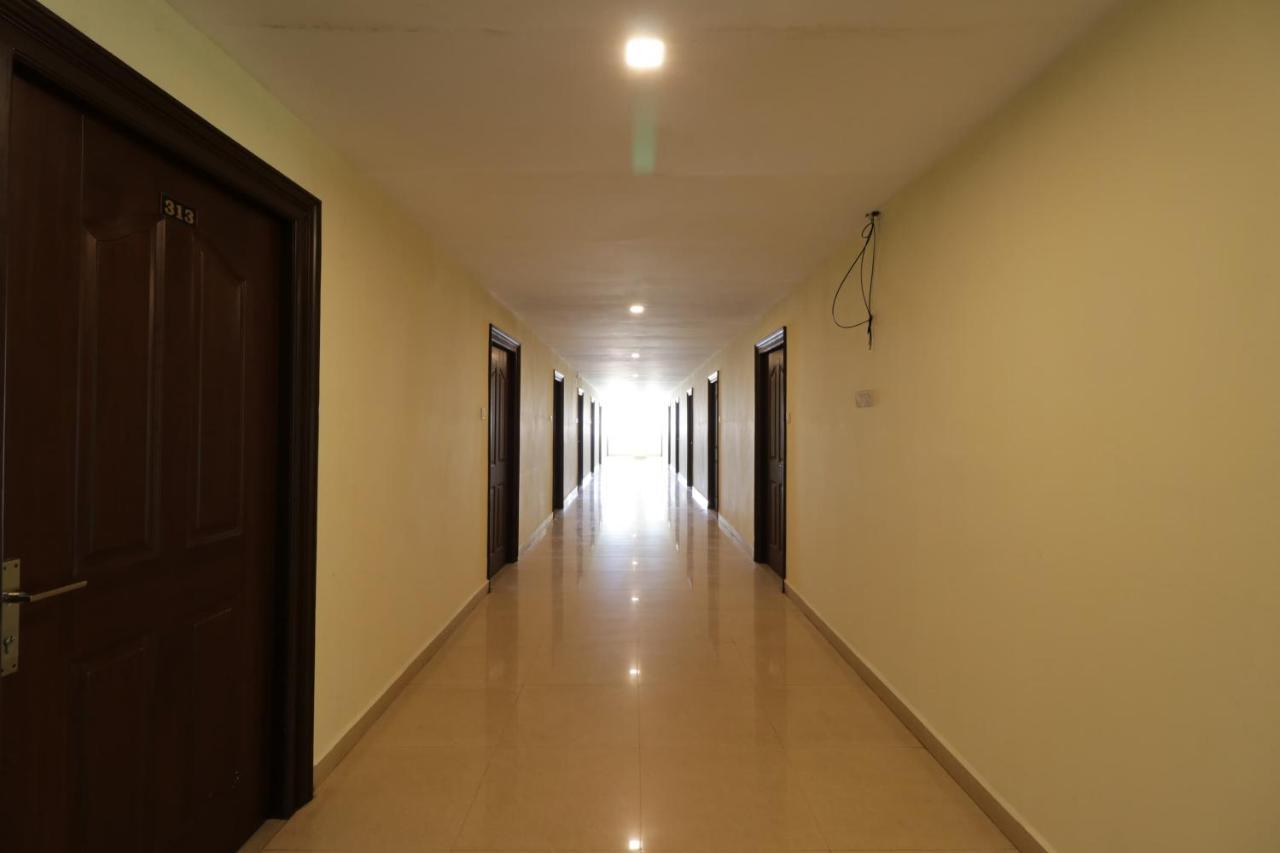 OYO 29259 Hotel Rama Royal Nellore Bagian luar foto