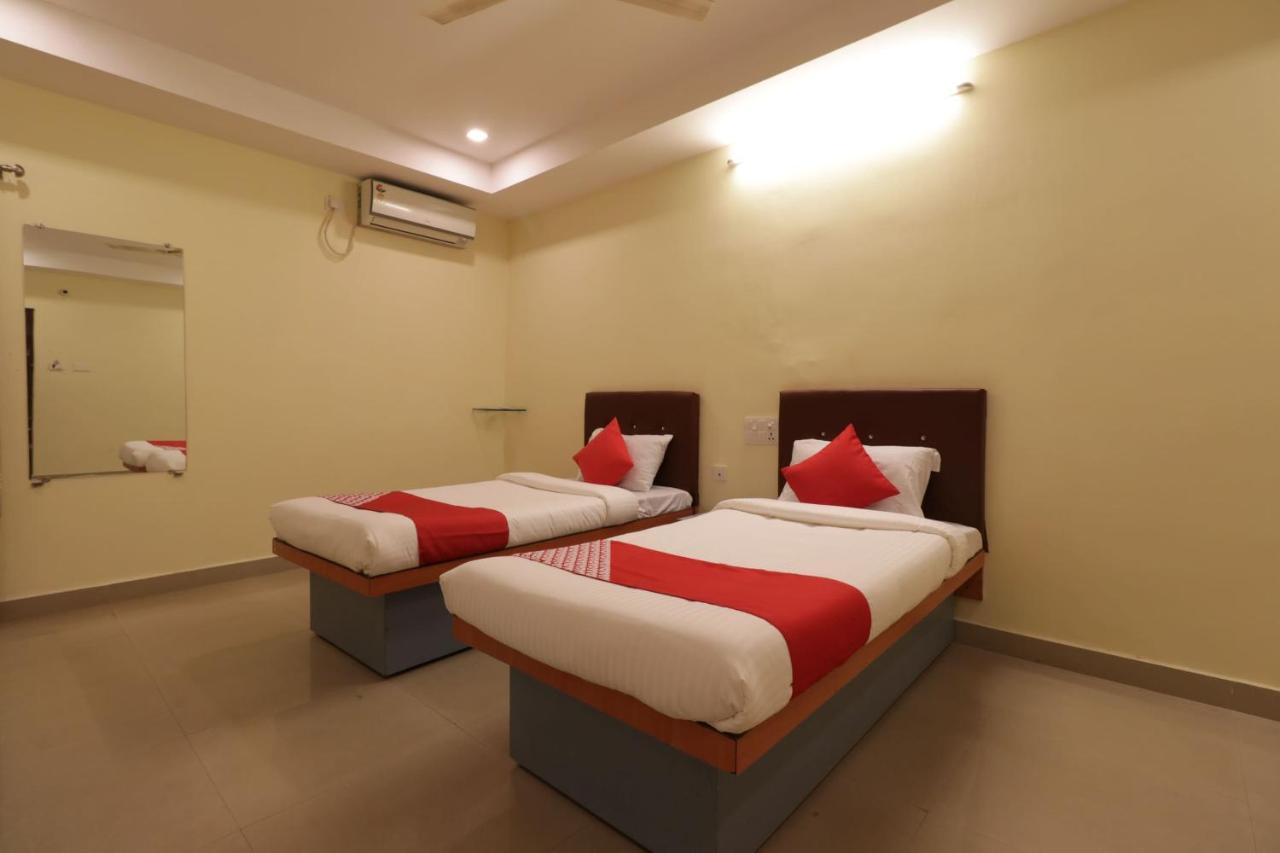 OYO 29259 Hotel Rama Royal Nellore Bagian luar foto