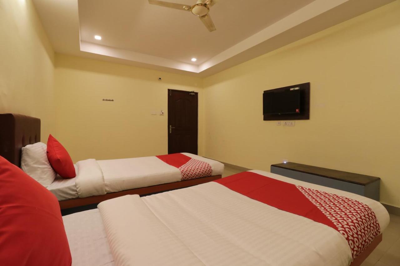 OYO 29259 Hotel Rama Royal Nellore Bagian luar foto